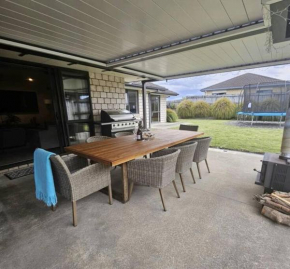 Coastal Family Paradise - Pets Ok, Papamoa